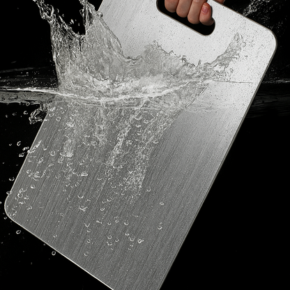 planche a decouper en titane nettoyages main