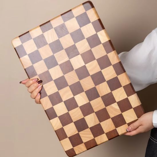 planche a decouper femme